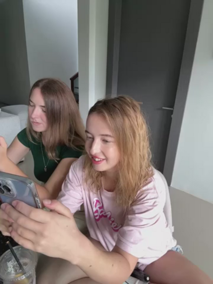 Nura_n_Sarah
