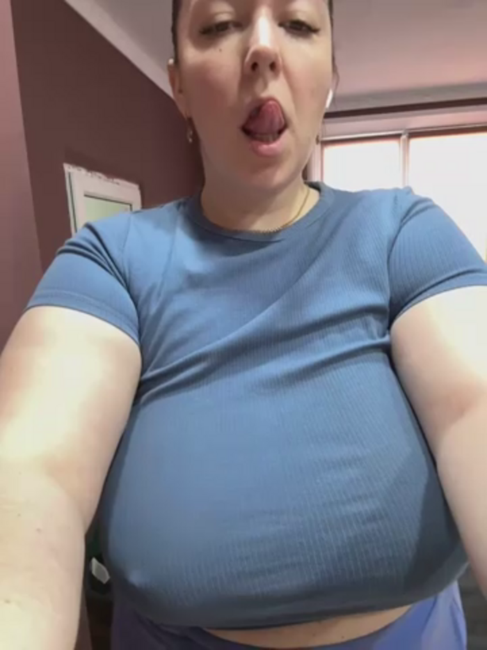 Your_Hot_Sister01