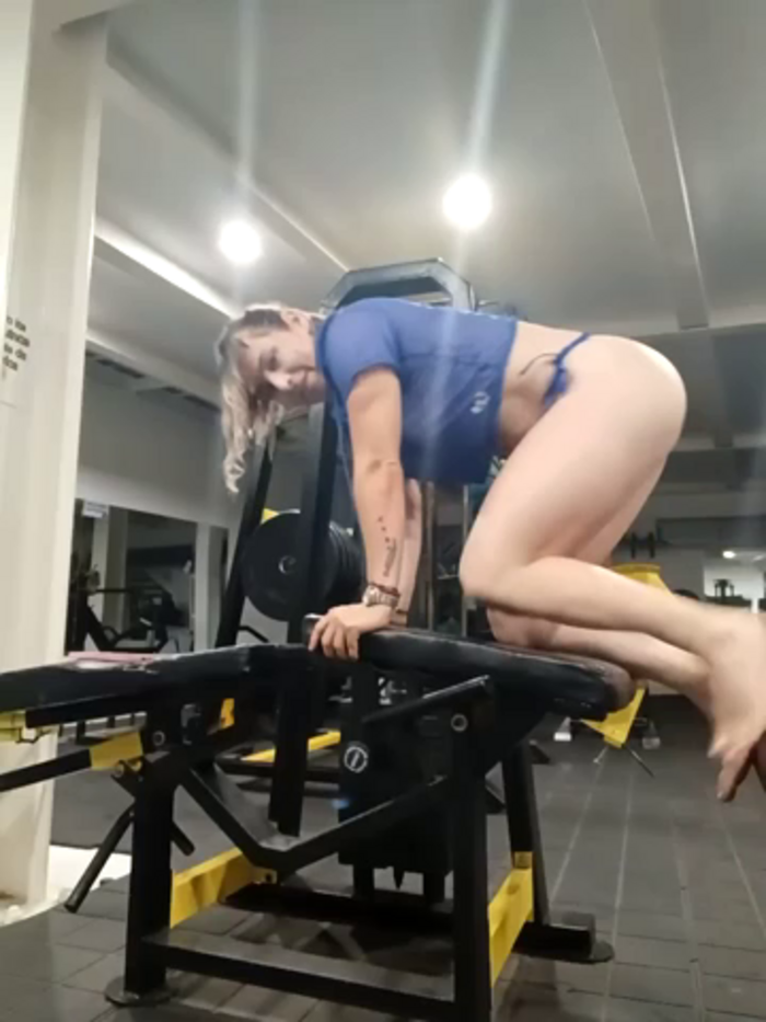 Belinda-Naughty