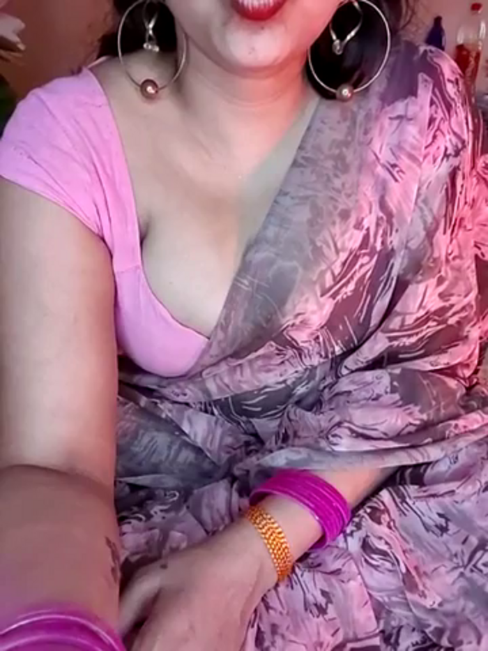 kaamuk_shweta
