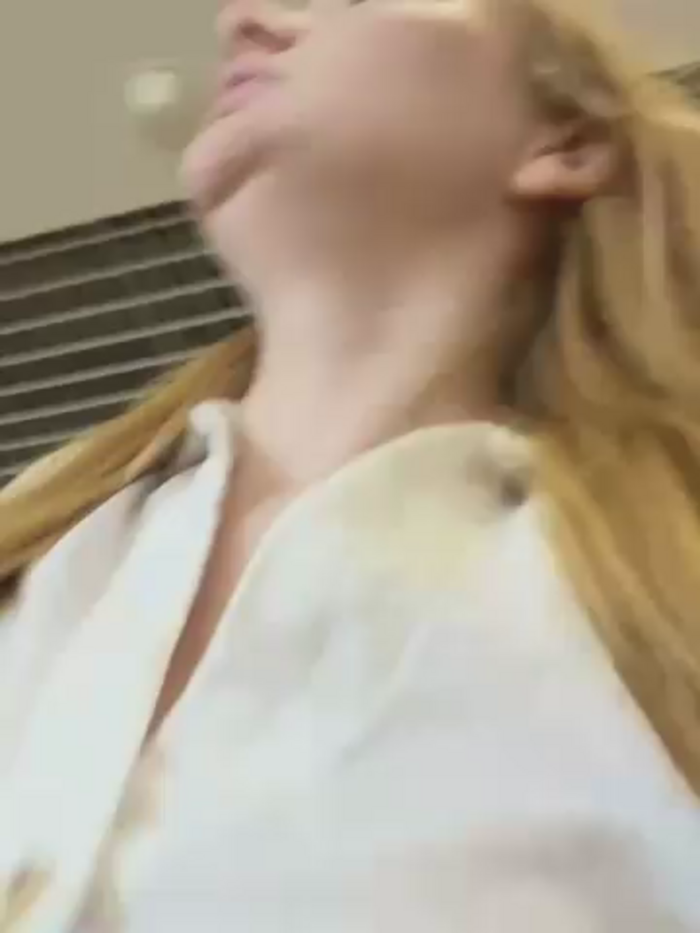 AmmyHot