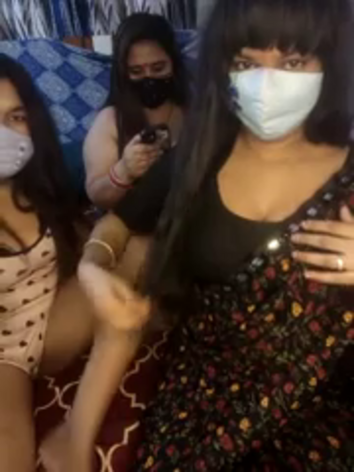 Indian_hotmilfs
