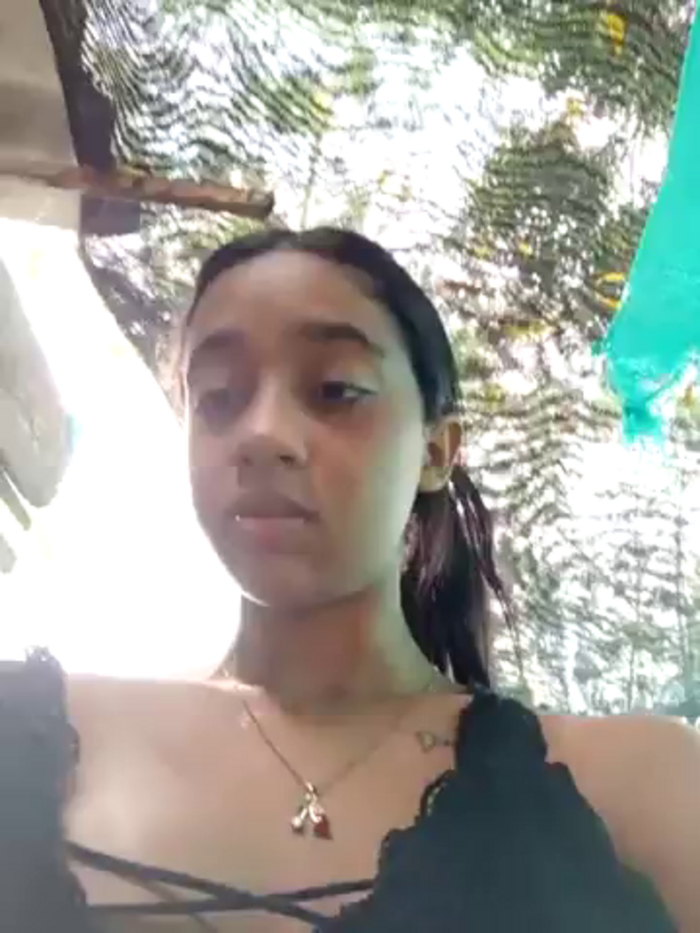 Zoe_Sweett18