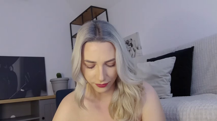 KhloeK