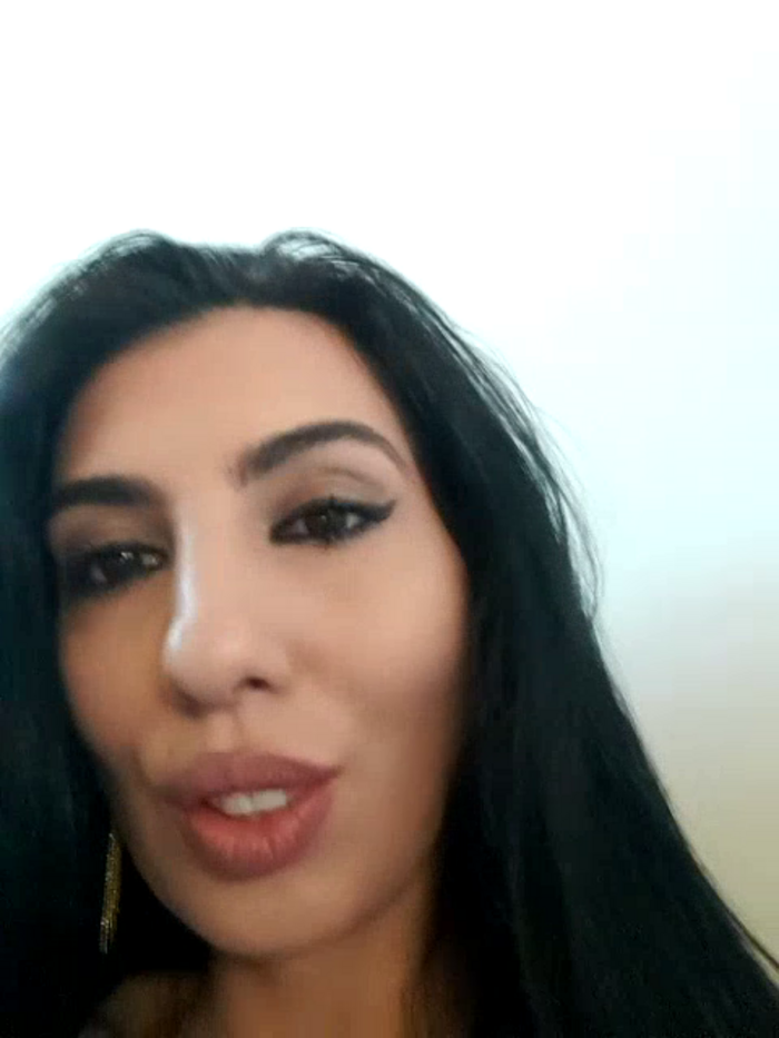 BrunetteBabe69