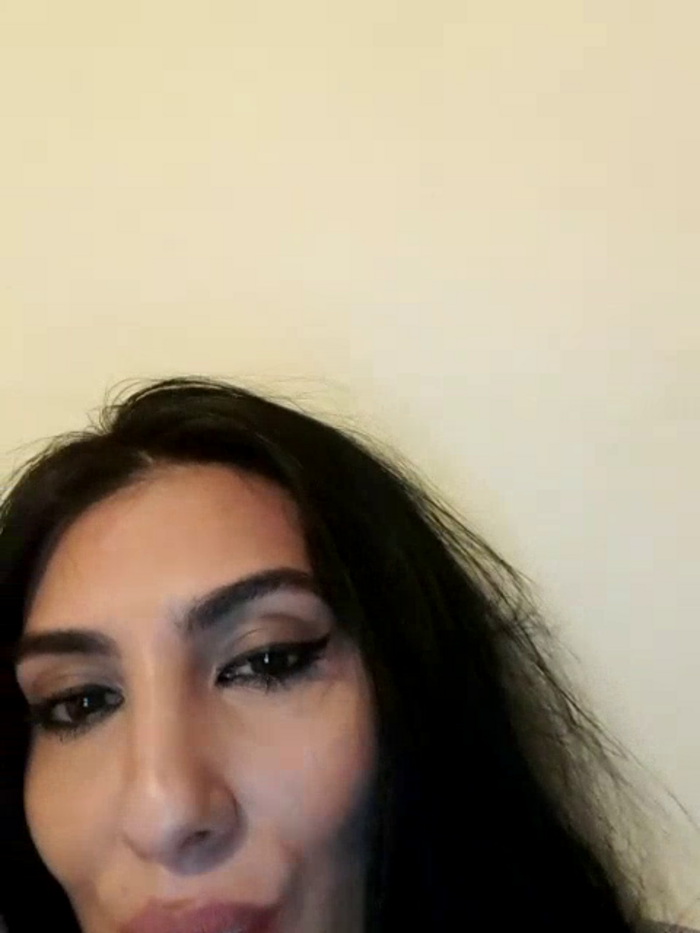 BrunetteBabe69