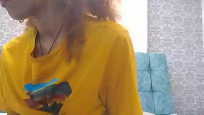 2024/05/05/xlovecam-cinthiawalker-15-00-20