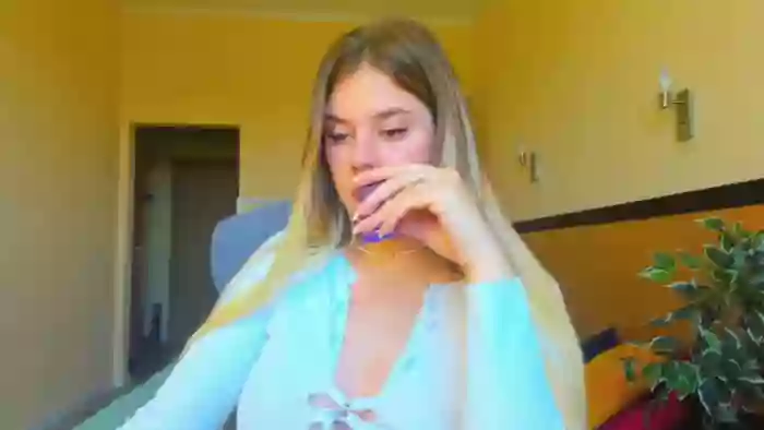 2024/05/05/xlovecam-nutaalisson-06-58-39