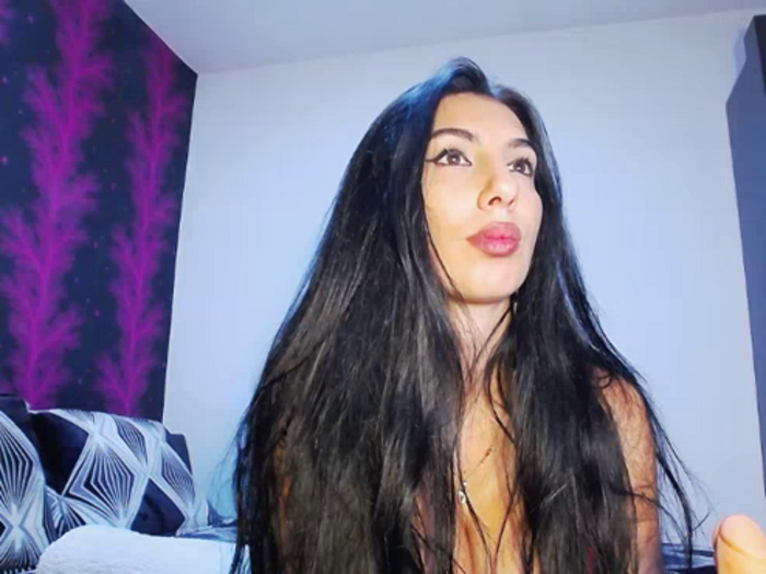 BrunetteBabe69