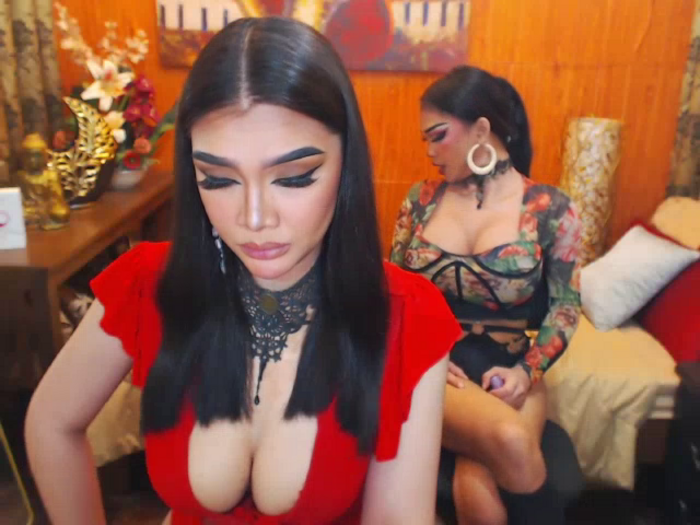 KristalHotAllanaDuos