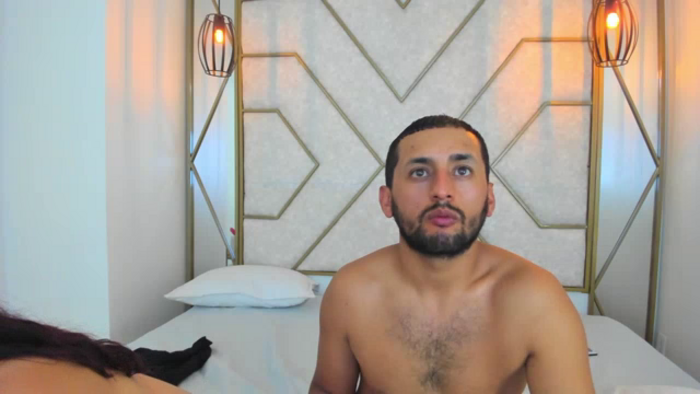 CoupleNcenHot