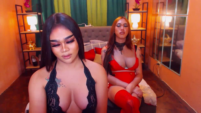 TwoLegendaryQueens