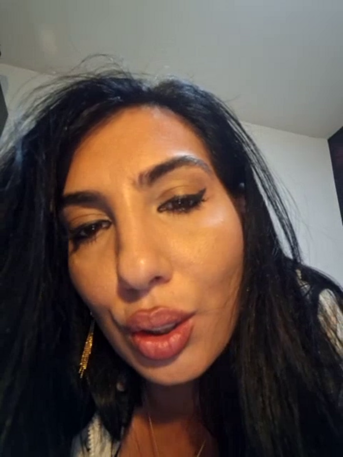 BrunetteBabe69