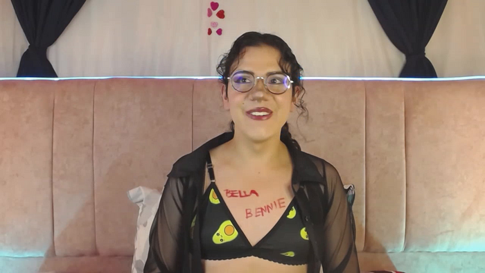 BellaHottieX