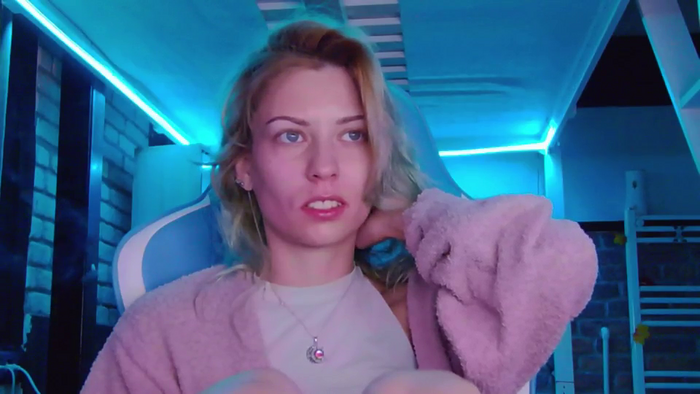 KaroKaroline