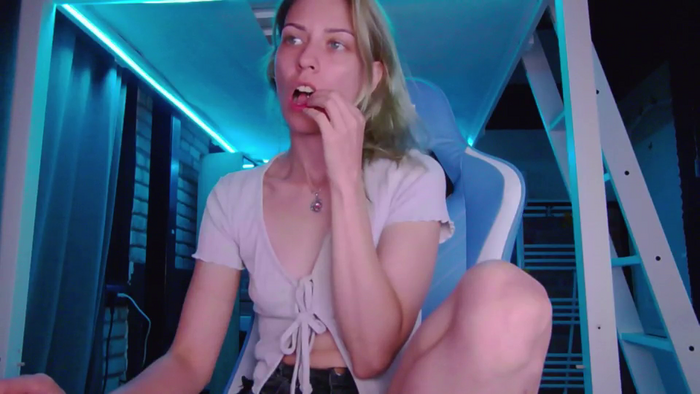 KaroKaroline