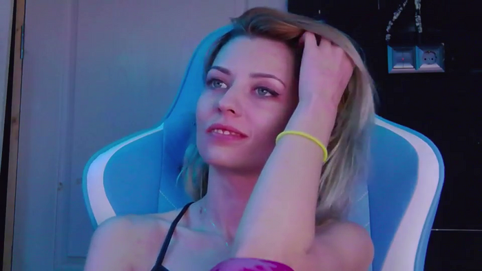 KaroKaroline