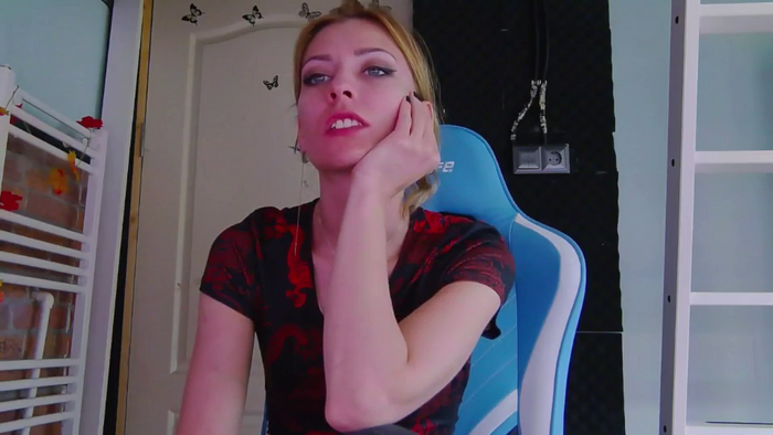KaroKaroline