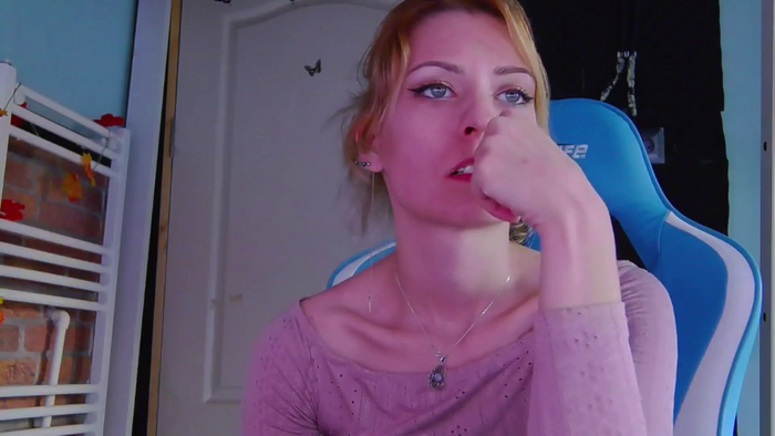 KaroKaroline