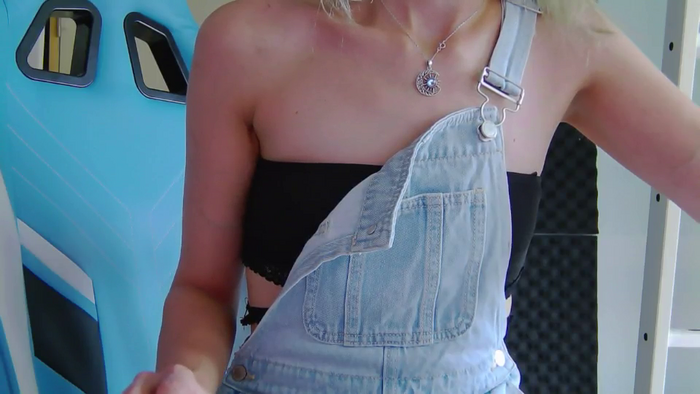 KaroKaroline