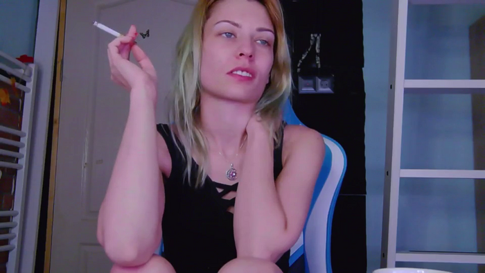 KaroKaroline