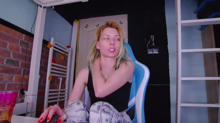 KaroKaroline