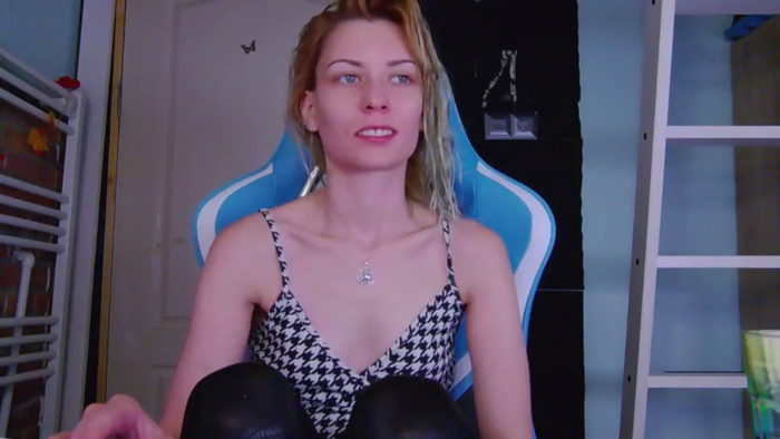 KaroKaroline