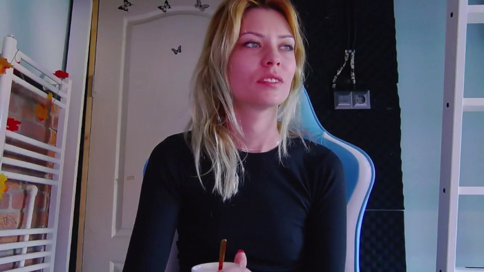 KaroKaroline