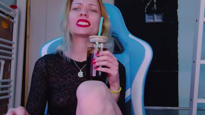 KaroKaroline