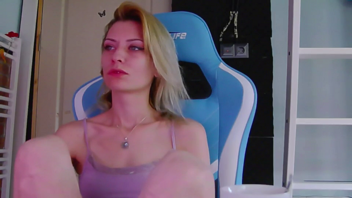 KaroKaroline
