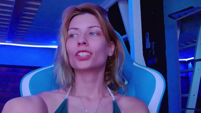 KaroKaroline
