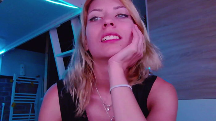 KaroKaroline