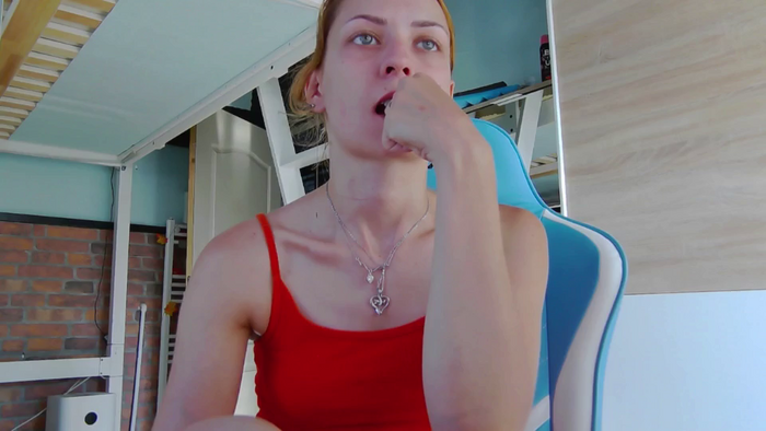 KaroKaroline