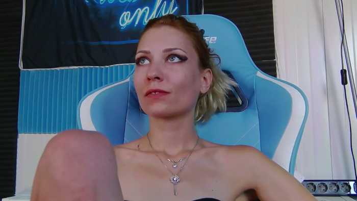 KaroKaroline