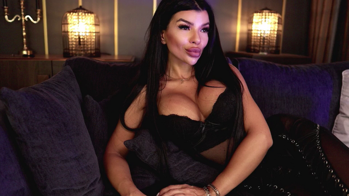 EleniaDevons