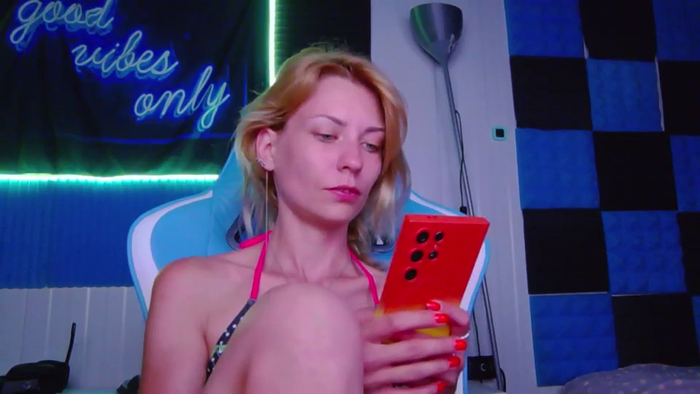 KaroKaroline