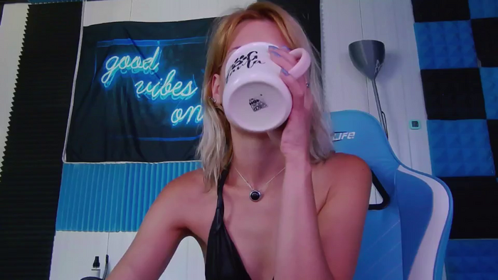 KaroKaroline