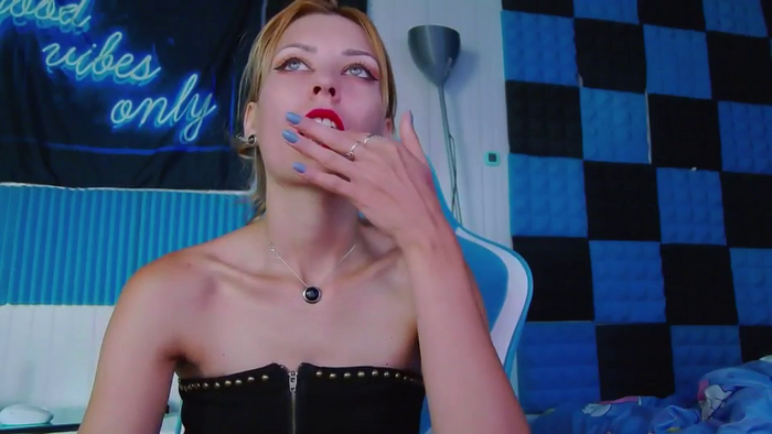 KaroKaroline