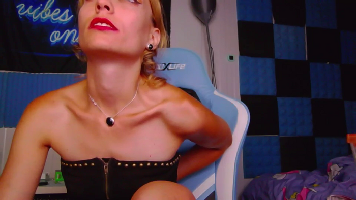 KaroKaroline